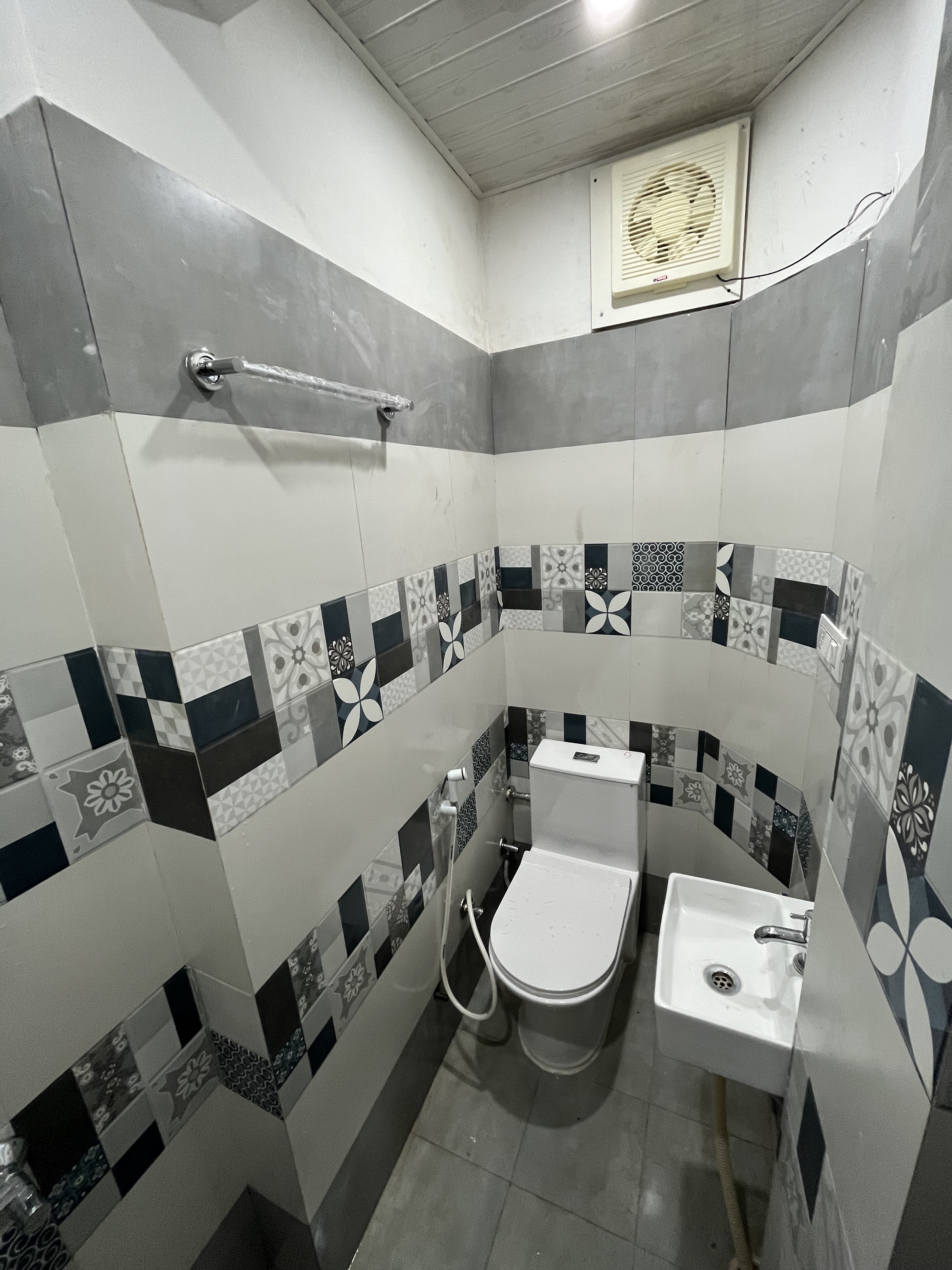 Room 201, another view